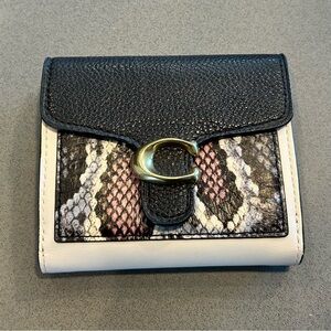 NWOT Coach Tabby Snakeskin Wallet